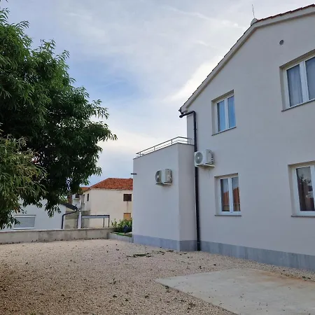 Apartman Meri *