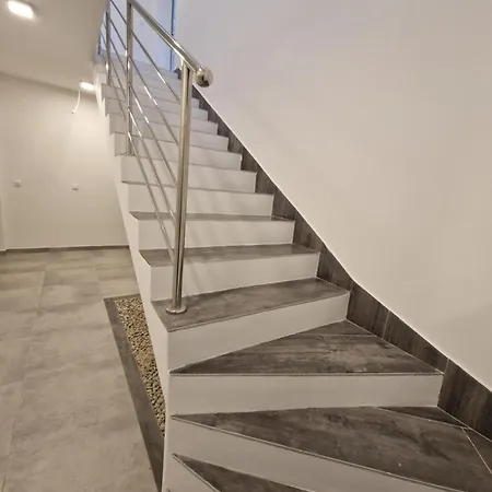 Meri Apartman *