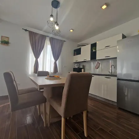 Meri Apartman Privlaka (Zadar)